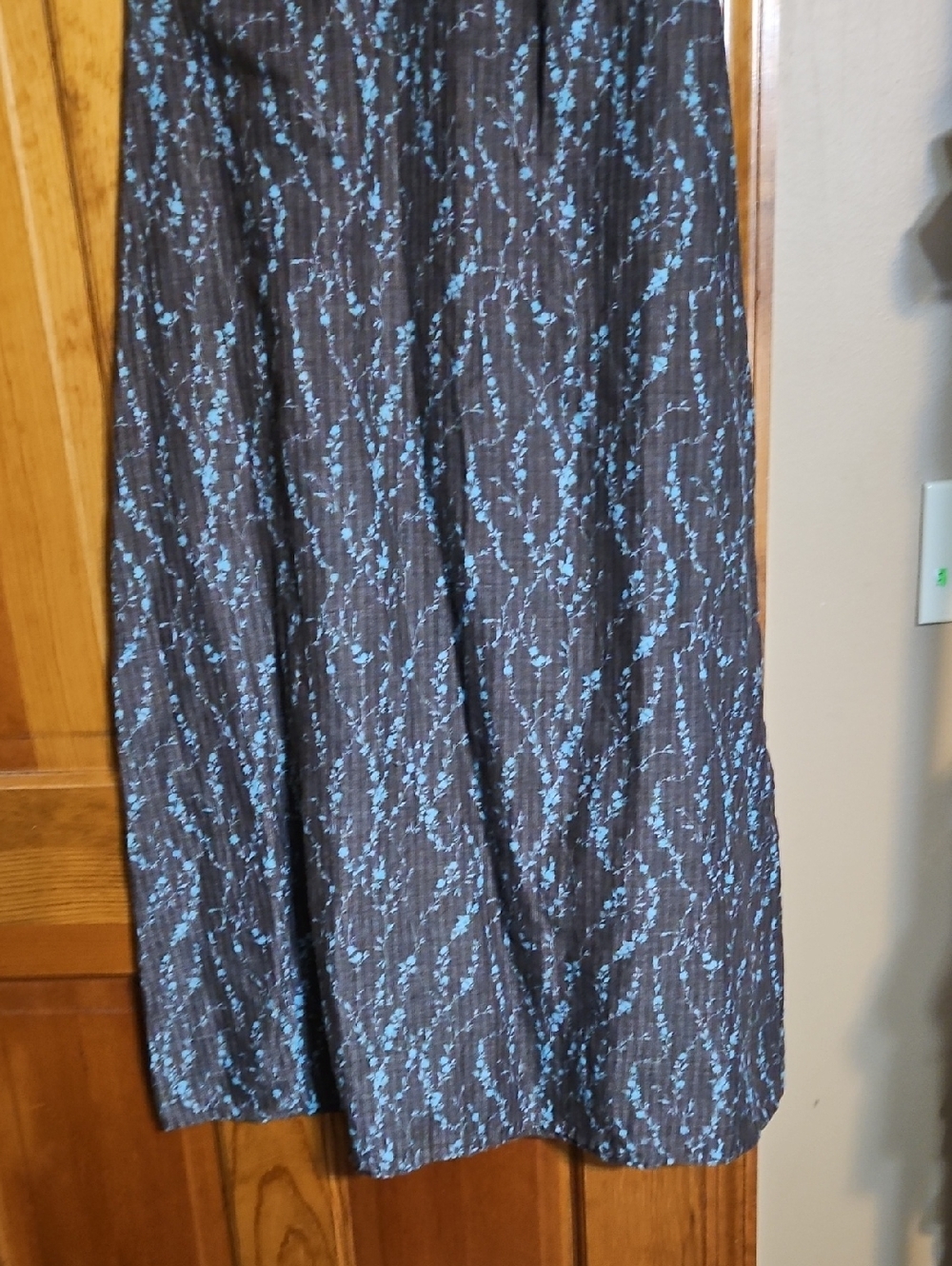 Patagonia Brown Floral-Print Midi Dress with Blue Accents - Picture 3 of 9
